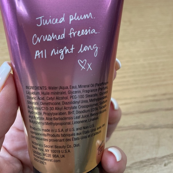 Victoria's Secret Pure Seduction Fragrance Lotion Plum Freesia 2.5 oz New Gift - Picture 4 of 4